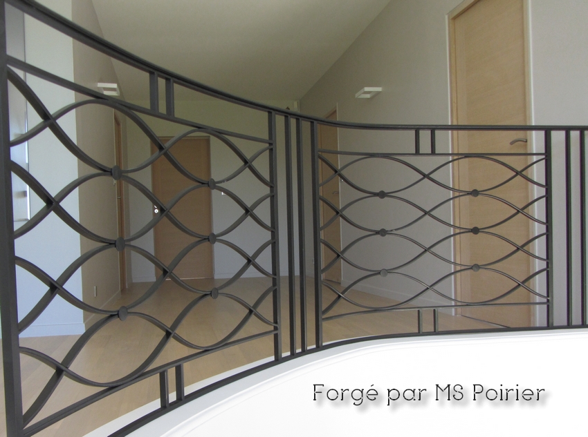 Rampe d'escalier d'int&eacute;rieur moderne mod&egrave;le Saint Louis
